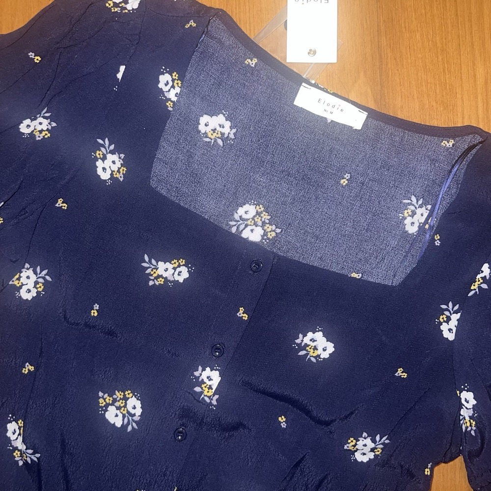 NEW Elodie Women's Size M Navy Blue Floral Puff Sleeve Shirt From Anthropologie